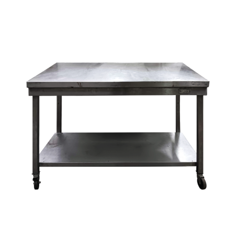 TAVOLO DA LAVORO SU RUOTE